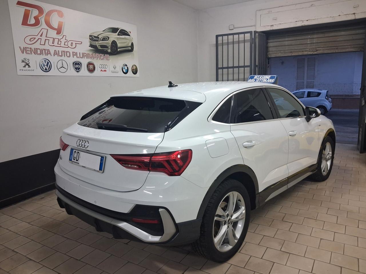 Audi Q3 SPB 35 TDI S tronic line Sportback 2021