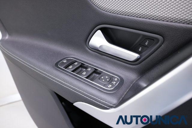 MERCEDES-BENZ A 180 D AUTOMATICA SPORT FARI FULL LED