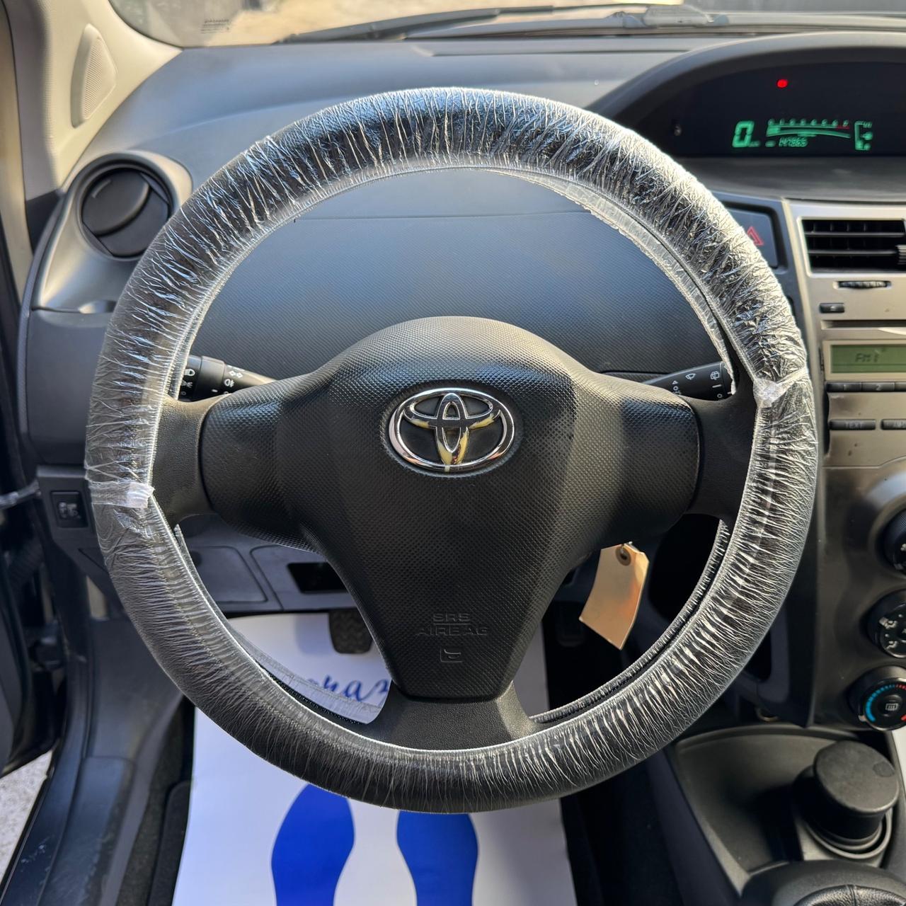 Toyota Yaris 1.0 5 porte Now