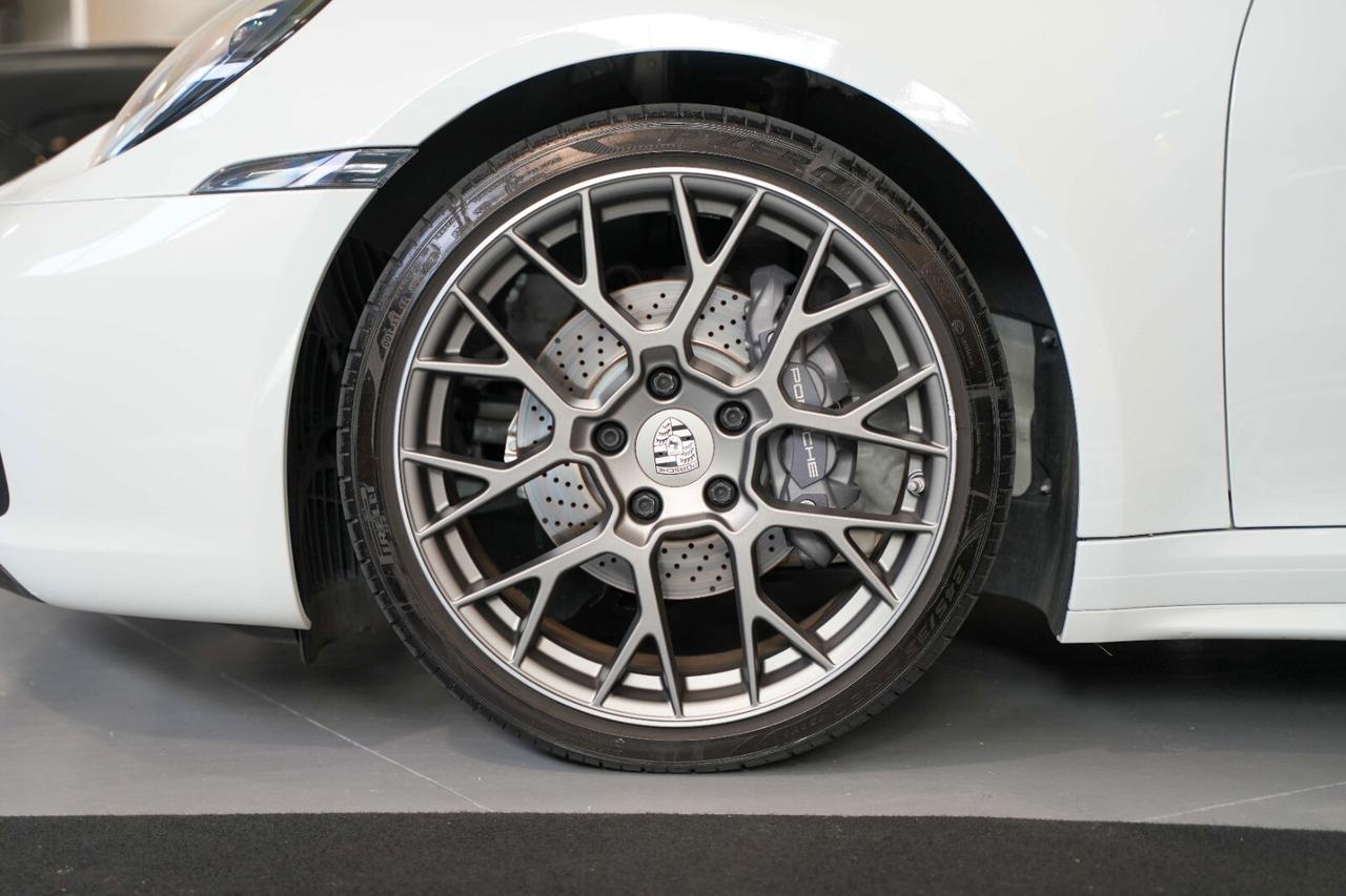 Porsche 911 992 Targa 4 BOSE/14-VIE/PELLECLUB