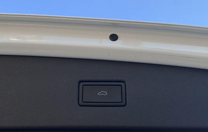 Volkswagen Tiguan R-Line 2.0 TDI 150 CV DSG