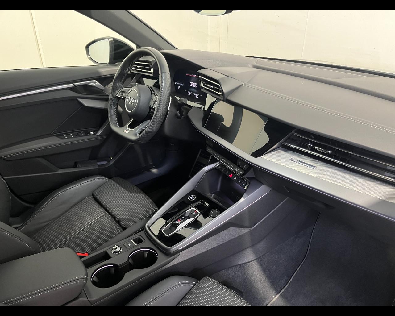 AUDI A3 SPORTBACK 35 TDI S-TRONIC S-LINE EDITION