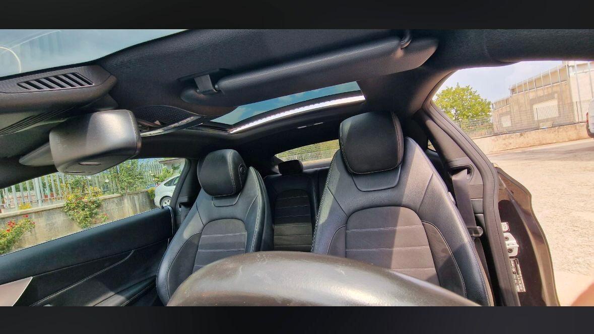 Mercedes-benz C 220 d Coupé Premium Plus