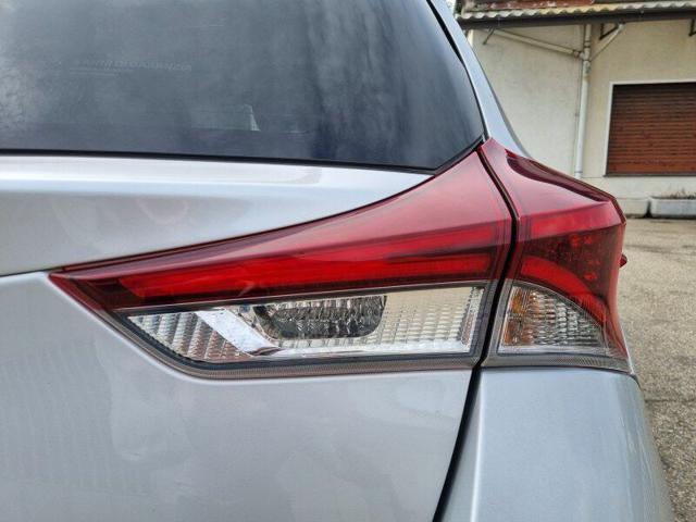 TOYOTA Auris 1.8 Hybrid Style (OK NEOPATENTATI)