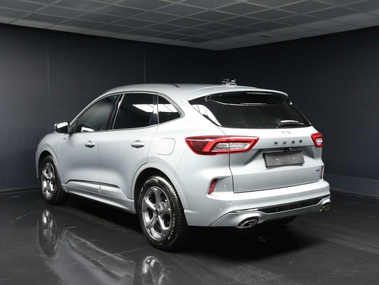 Ford Kuga Full Hybrid ST-Line - 2025