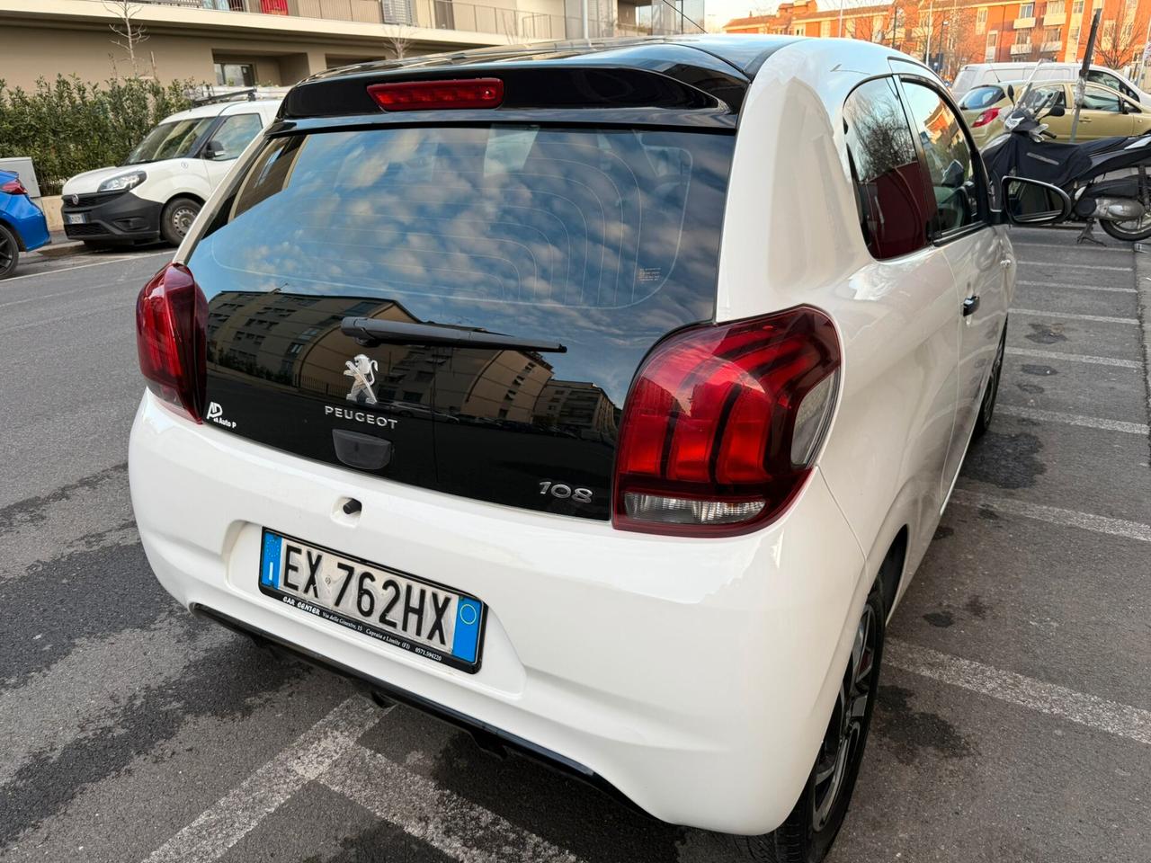 Peugeot 108 VTi 68 3 porte Allure