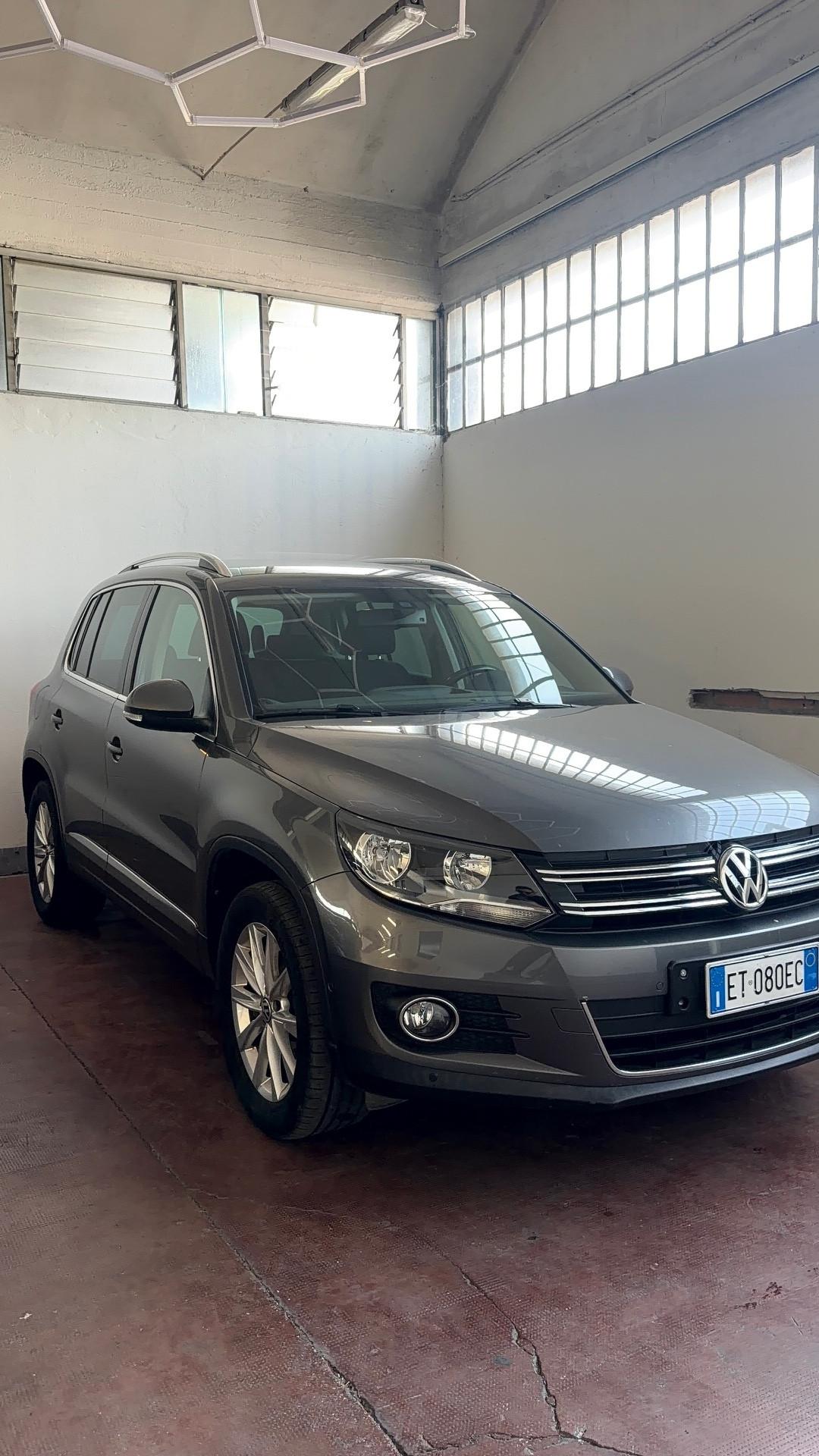 Volkswagen Tiguan 2.0 TDI 140 CV Sport & Style BlueMot. Tech.