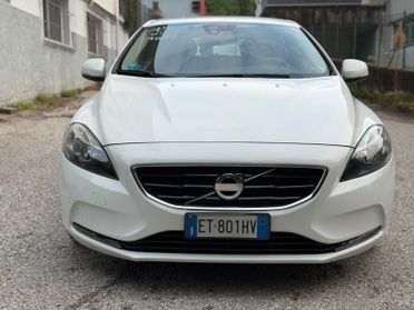 Volvo V40 D2 1.6 Summum NEOPATENTATI