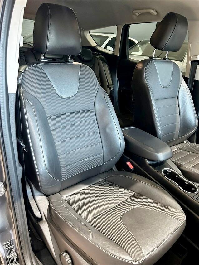 Ford Kuga 2.0 TDCI 180 CV S&S 4WD ST-Line