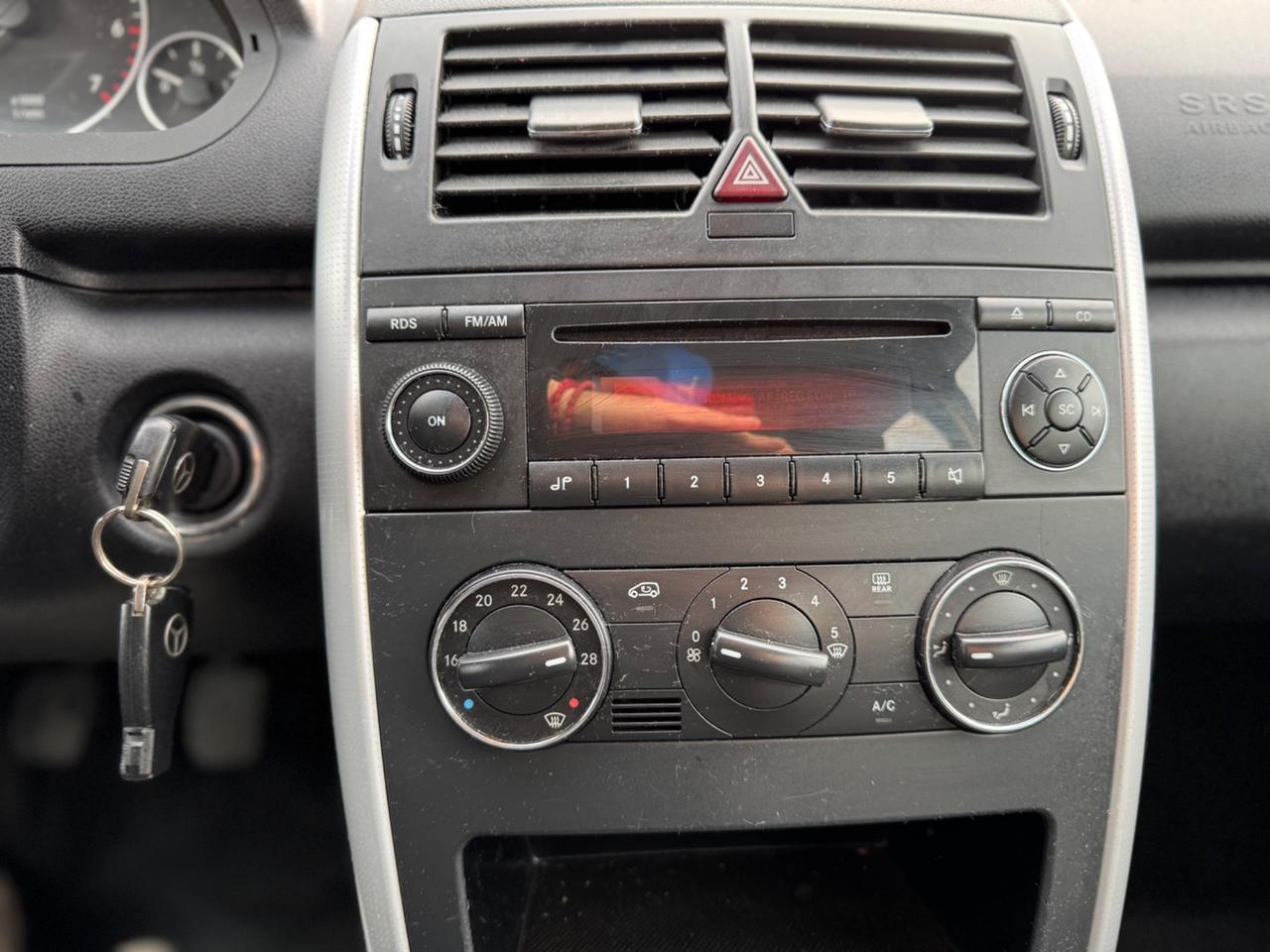 MERCEDES CLASSE A 150 BENZINA GARANZIA 12 MESI