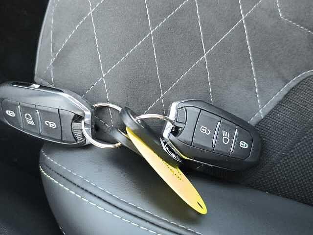 Peugeot 208 PureTech 100 Stop&Start 5 porte GT