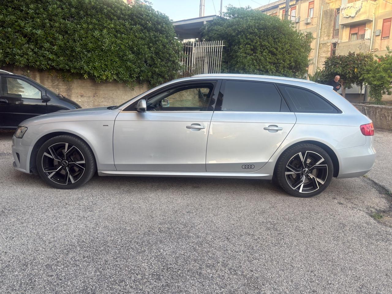Audi A4 Avant 2.0 TDI 177 CV quattro edition