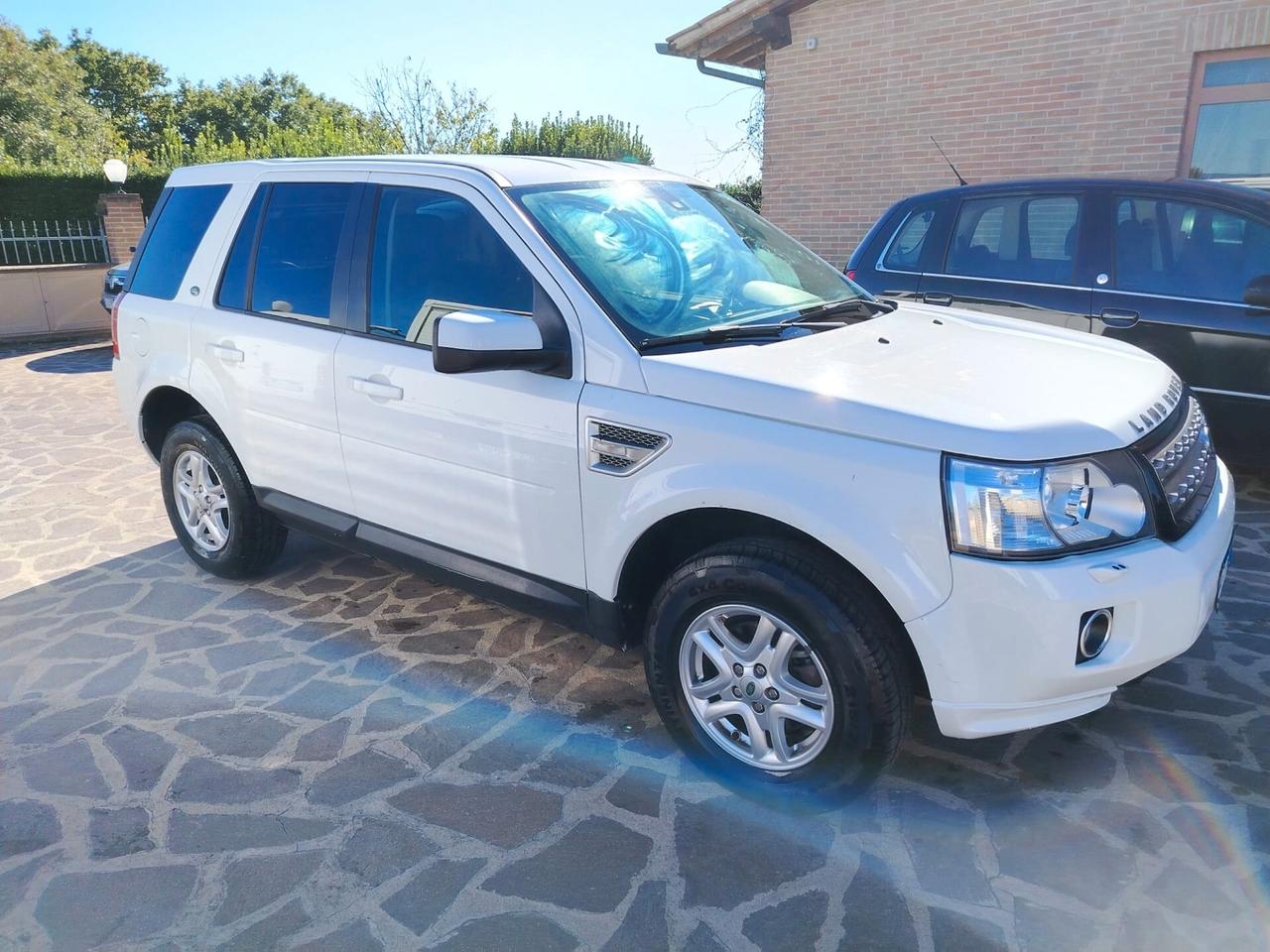 Land Rover Freelander 2.2 TD4 S.W. SE