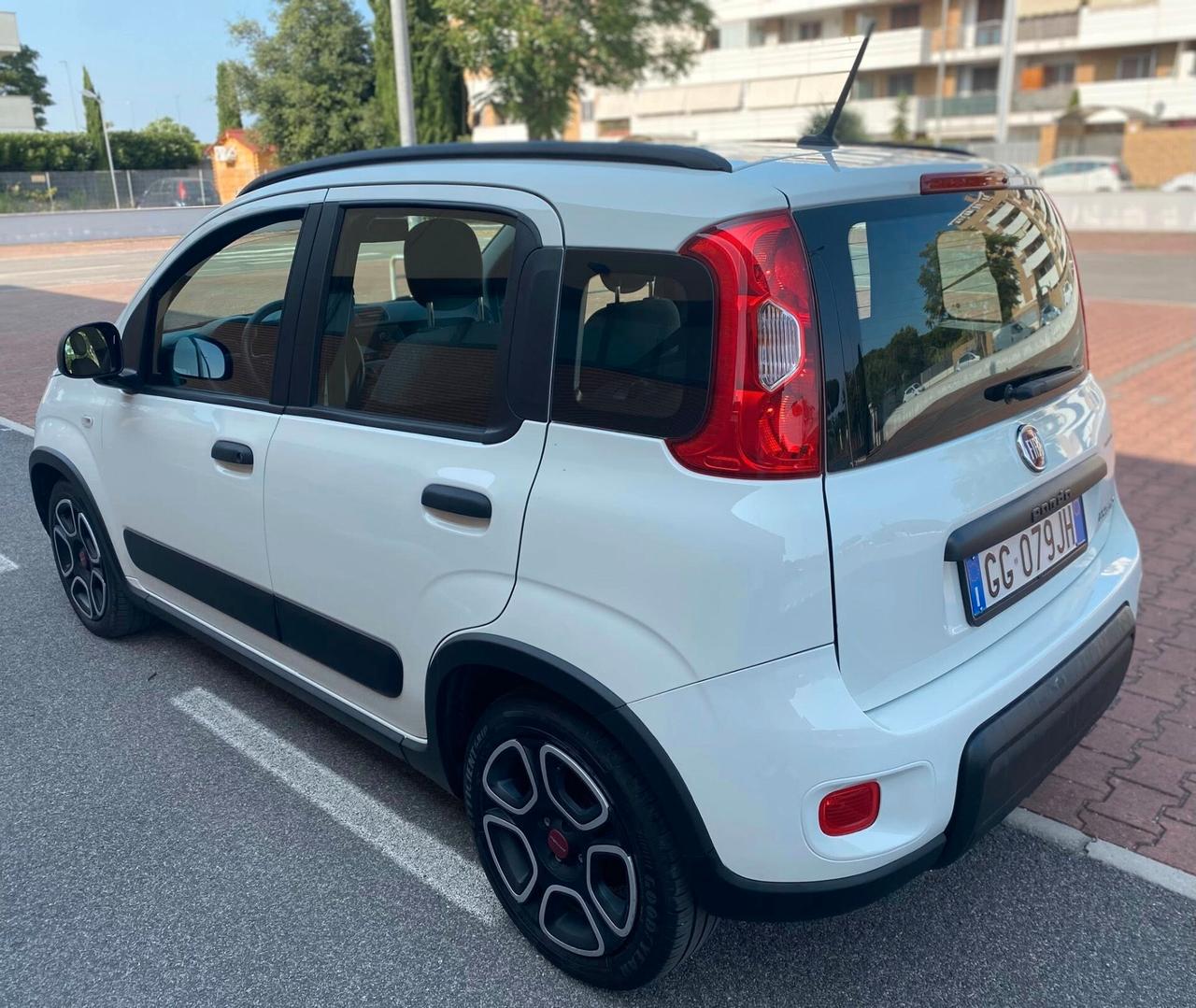 FIAT PANDA HYBRID 1.0cc S&S NO VIONCOLI