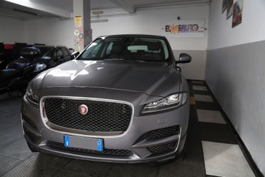 Jaguar F-Pace 2.0 D 180 CV AWD aut. Chequered Flag