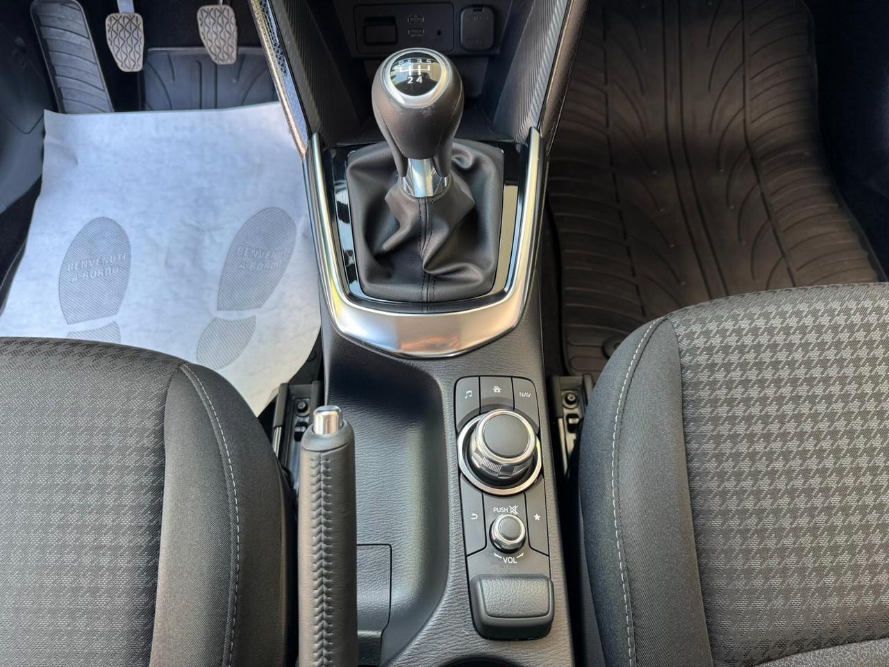 Mazda 2 1.5 Evolve Comfort Pack UNIPROPR GARAN24ME