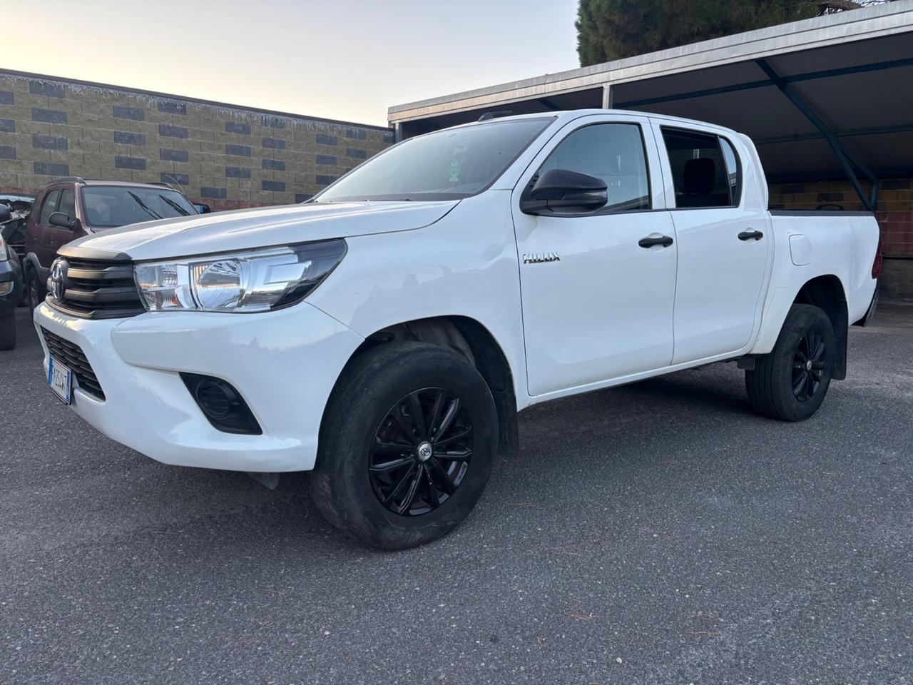 Toyota Hilux 2.4 D-4D (IVA Esposta)