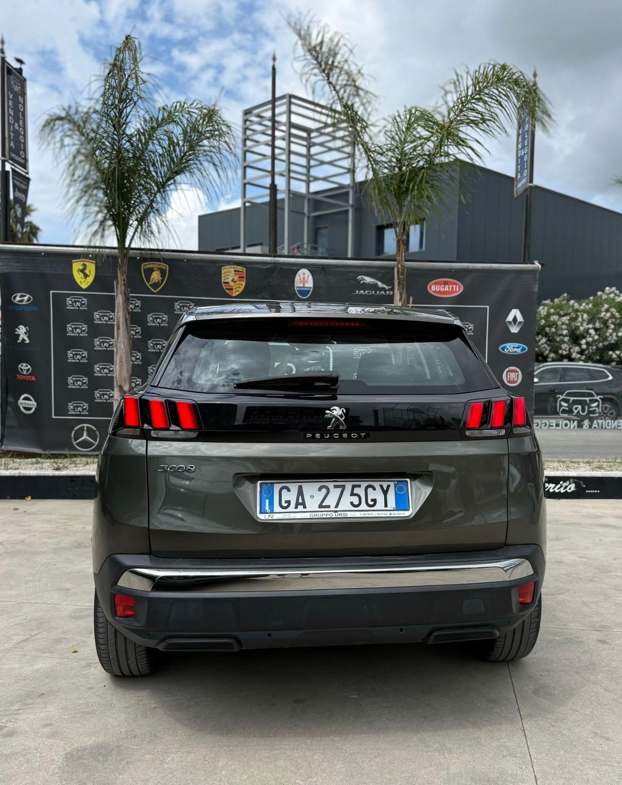 Peugeot 3008 BlueHDi 130 S&S EAT8 Business