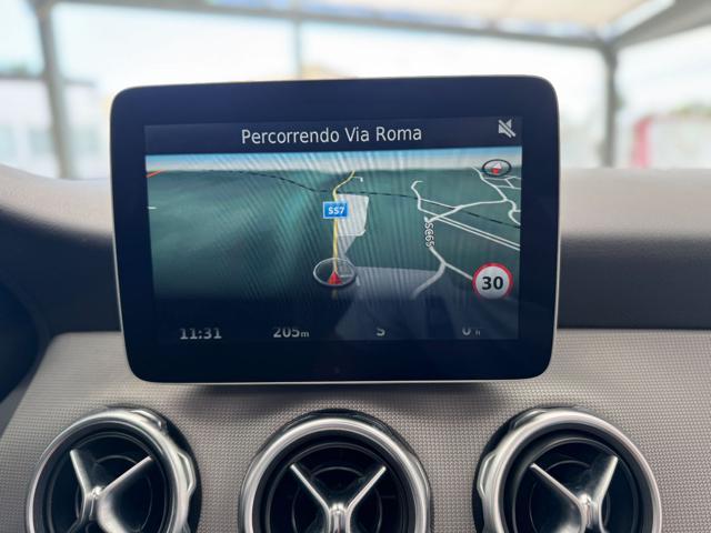 MERCEDES-BENZ GLA 180 d Automatic Sport (Tetto/Navi/Retro/Led)