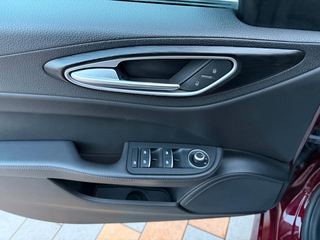 Alfa Romeo Giulia 2.2 TURBODIESEL 150 cv. AT8 SUPER