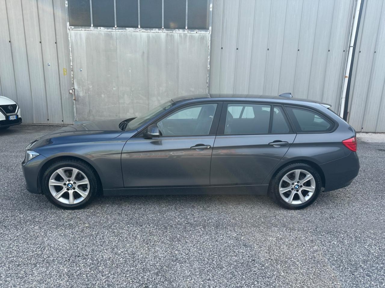 Bmw 320 320d Touring Luxury comenuovo autom