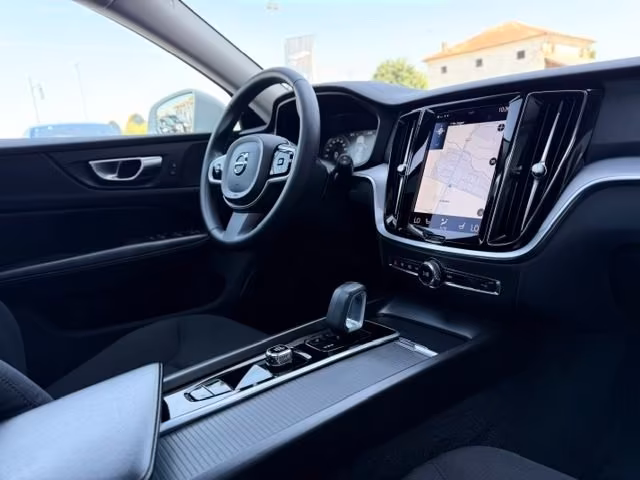 VOLVO V60 Cross Country B4 (d) AWD 197CV TETTO ARIBILE/R20