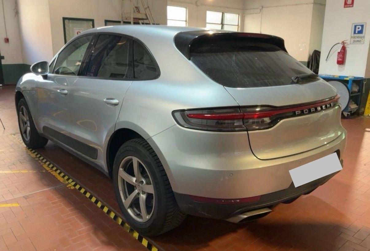 Porsche Macan 2.0 Book service Porsche