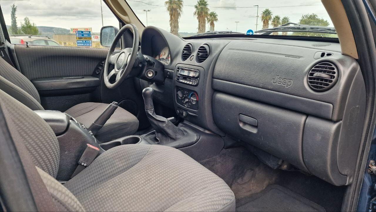 Jeep Cherokee 2.5 CRD Sport