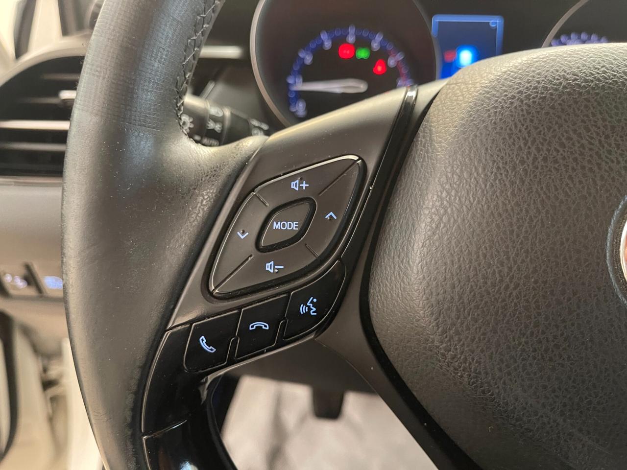 Toyota C-HR Active 1.2 2wd-Ok Neopatentati-LEGGI SOTTO