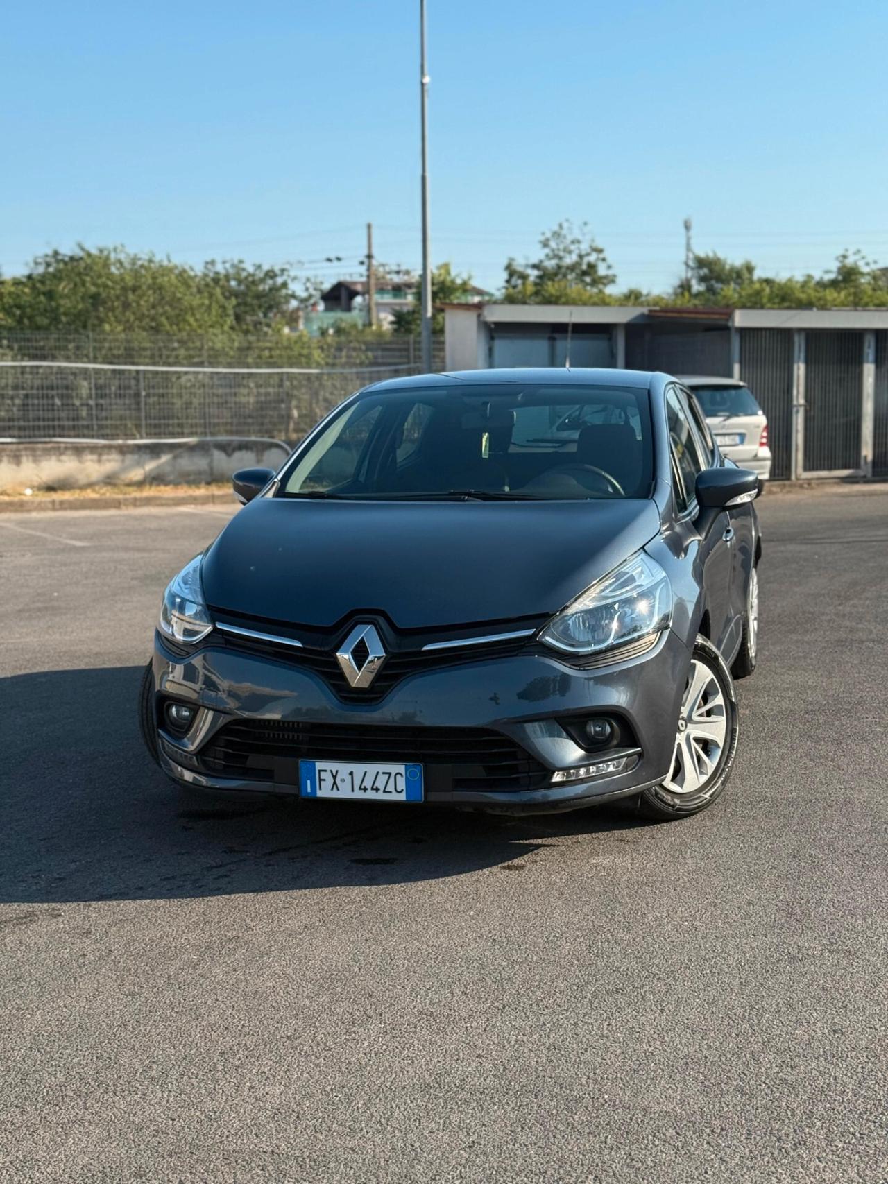 Renault Clio 2020 75 CV Moschino Life come nuova