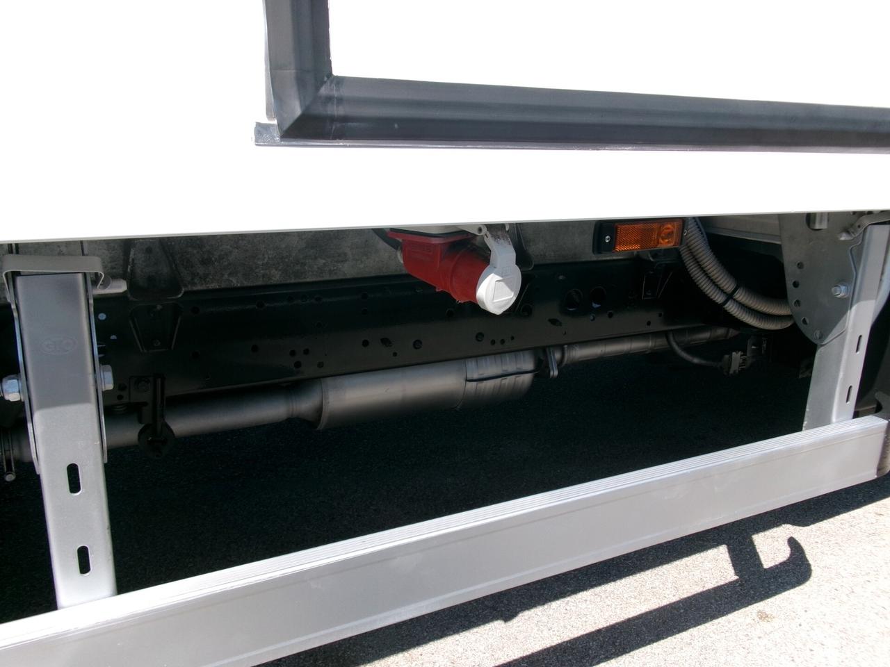 Iveco Daily 35C15 3000 150CV E6 FRIGO FRCX 10/27 -20° KM 247000 7 PEDANE