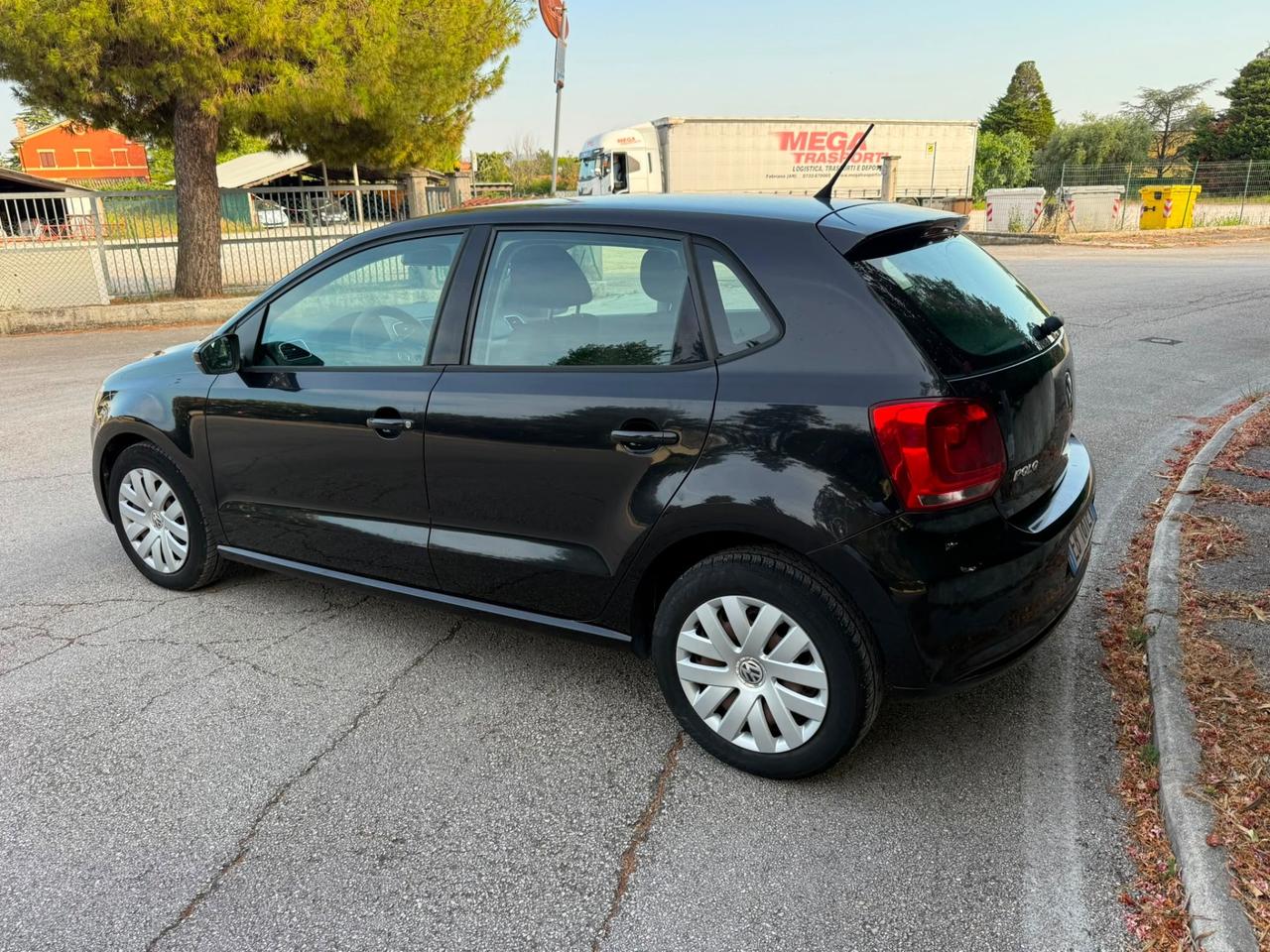 Volkswagen Polo 1.6 TDi 75cv NEOPATENTATI uniprop