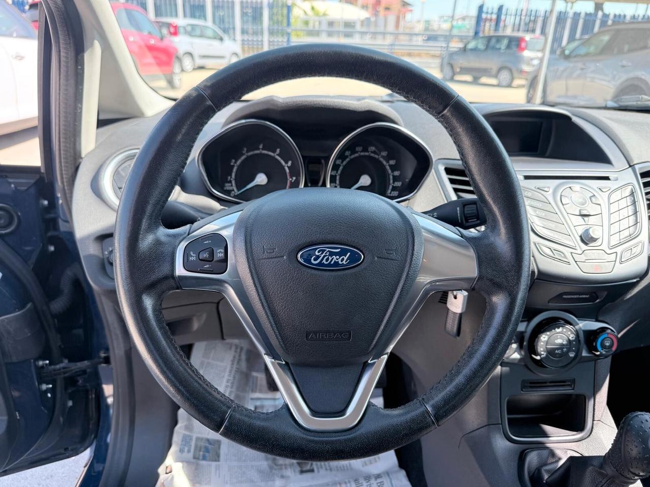 Ford Fiesta 1.4 5 porte Bz.- GPL Black & White Edition