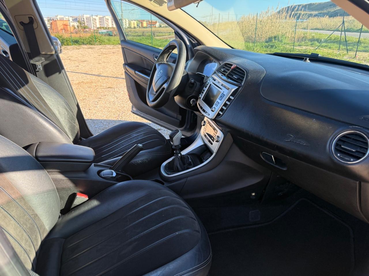 Lancia Delta 2.0 MJT DPF Oro