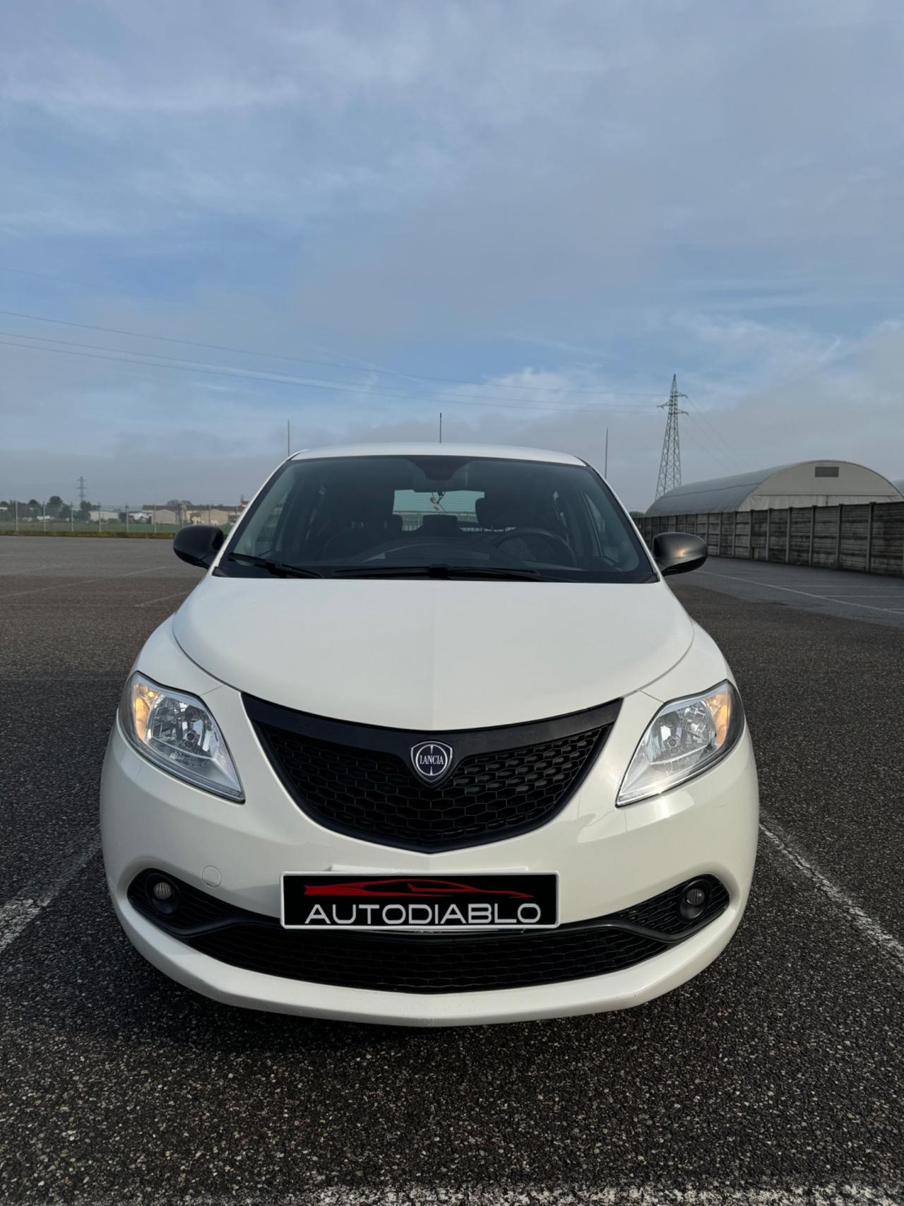 Lancia Ypsilon 1.2 69 CV 5 porte S&S Elefantino Blu