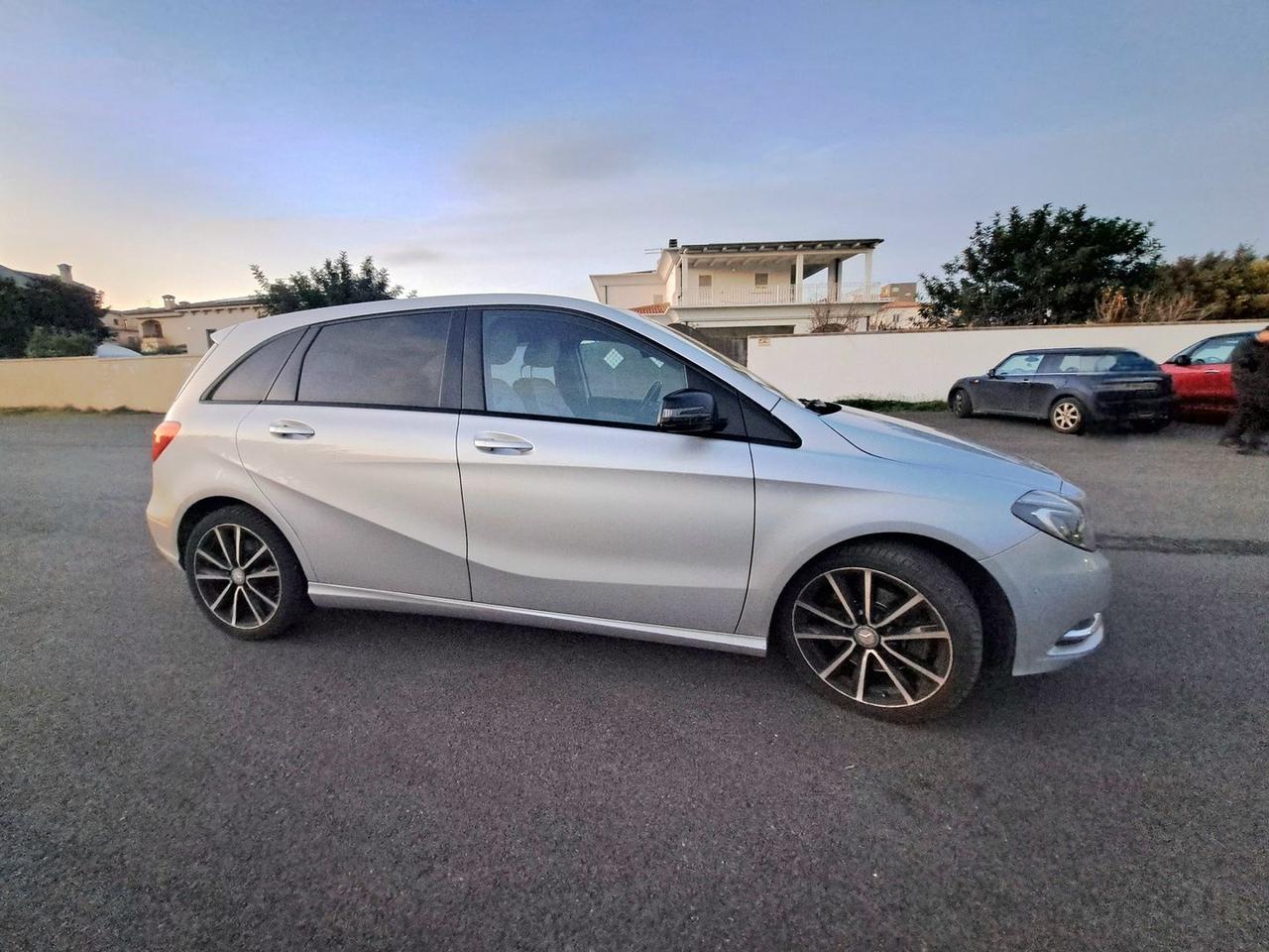 Mercedes-Benz B 220 2.2 TDCi 125CV