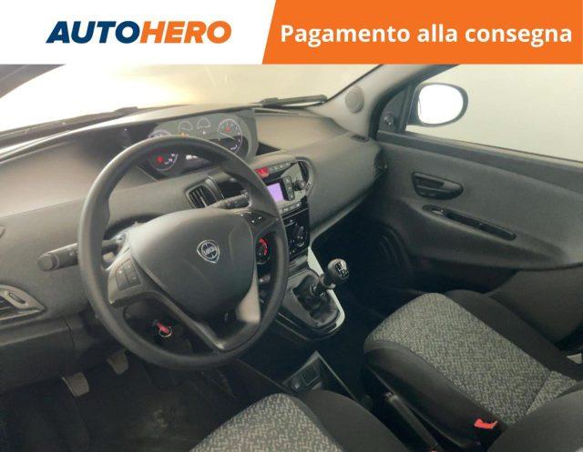 LANCIA Ypsilon 1.0 FireFly 5 porte S&S Hybrid Ecochic Silver