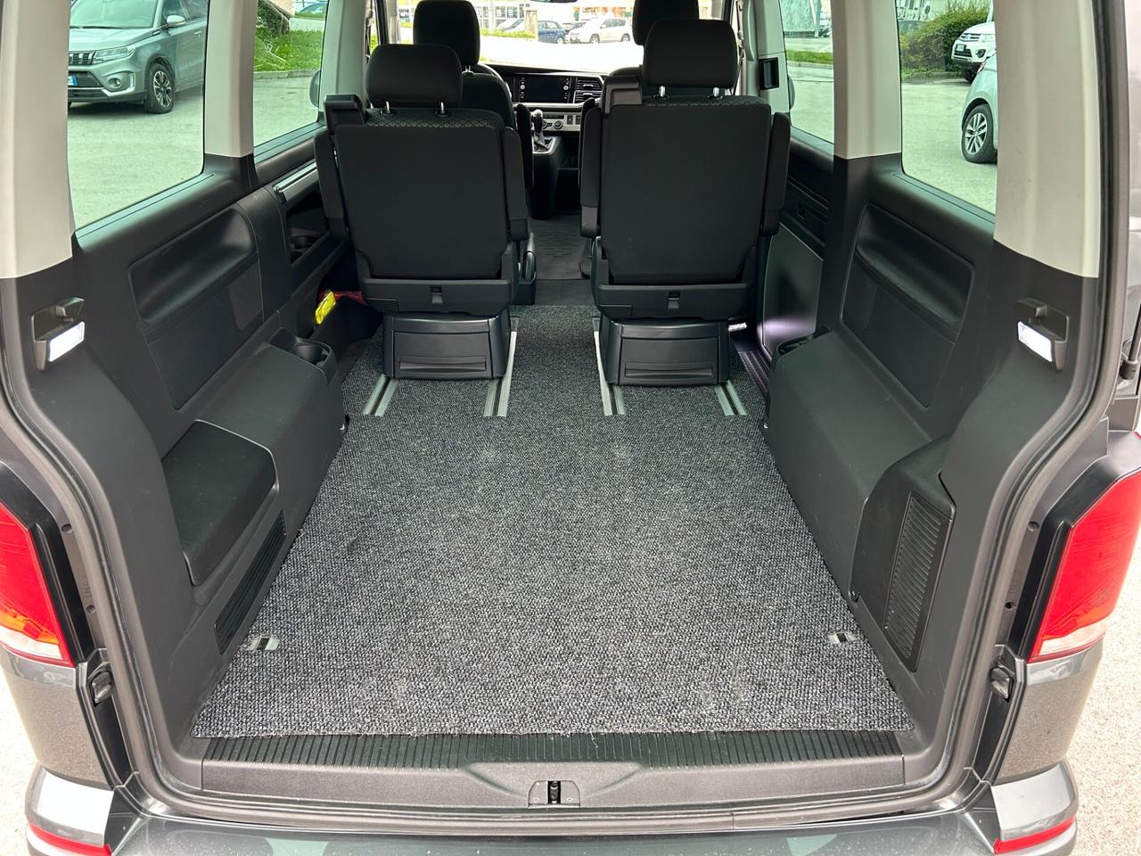 Volkswagen Multivan trendline T6.1 2.0 tdi 150 cv DSG 4motion