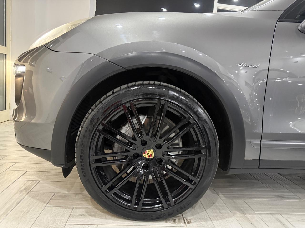 Porsche Cayenne 3.0D250cv BLACK+R21+CHRONO SPORT2016