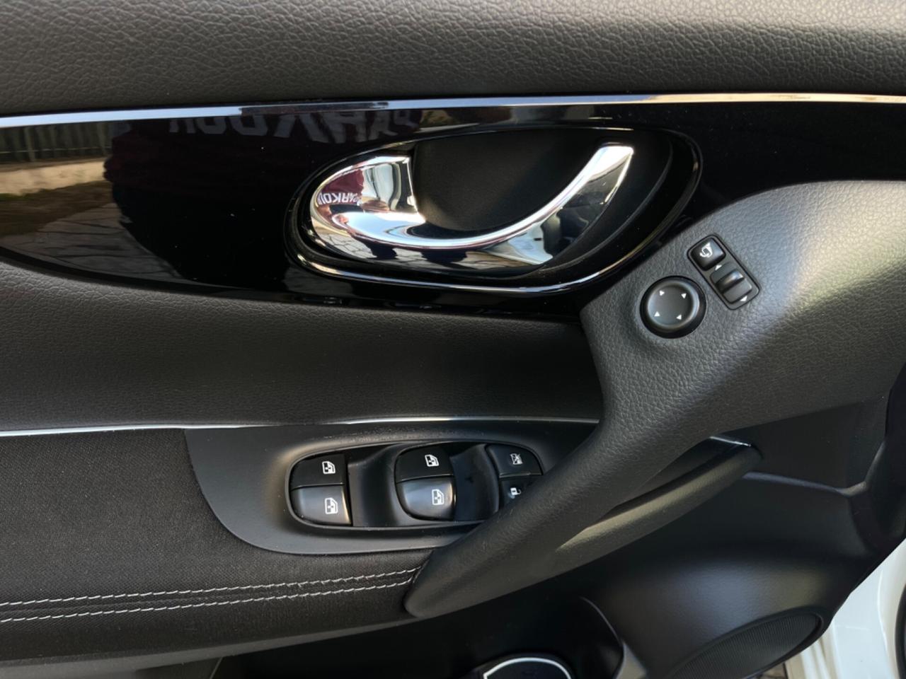 NISSAN Qashqai TEKNA 1.6 dCi 2WD Tekna 2018