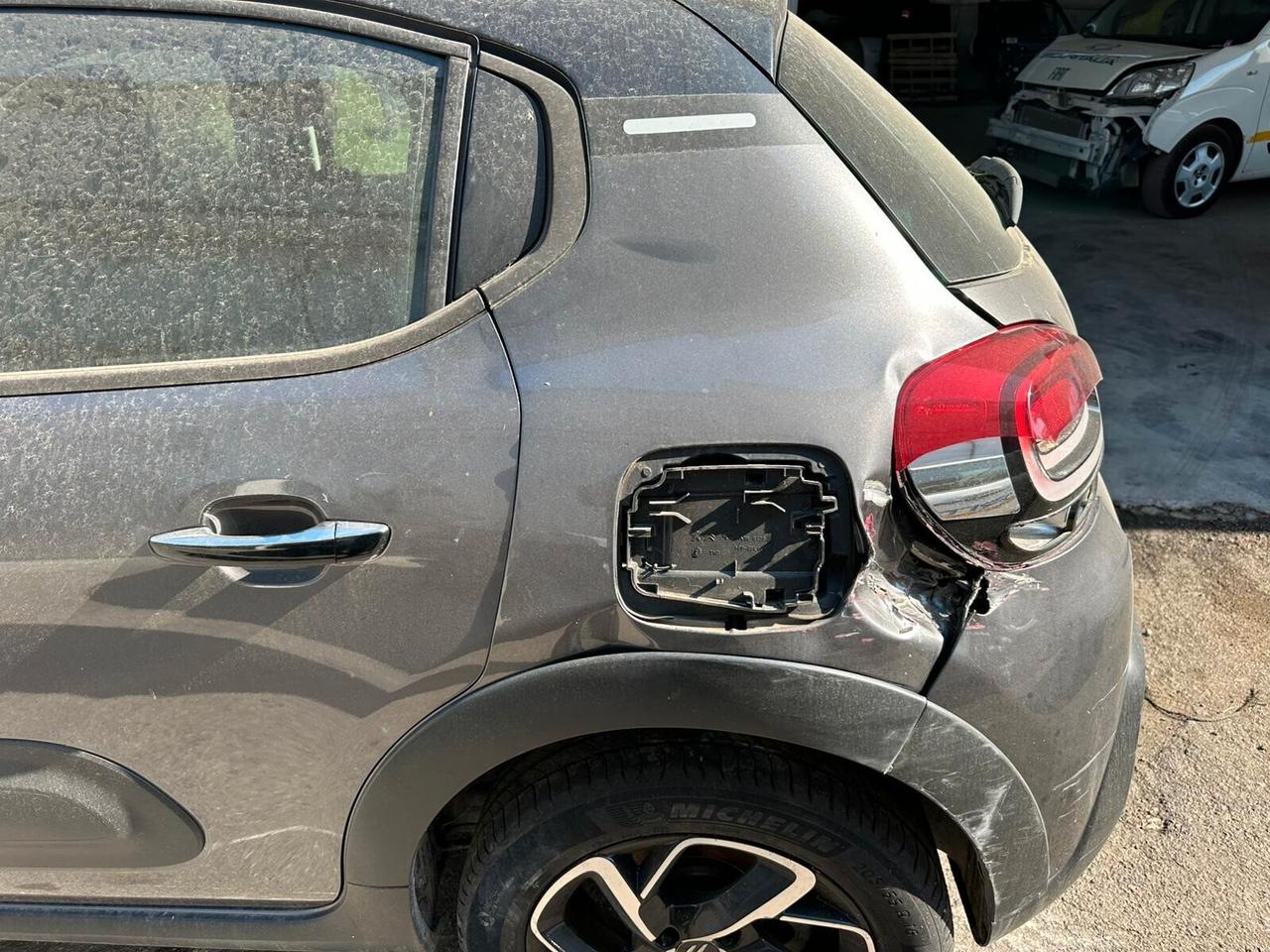 Citroen C3 BlueHDi 100 S&S Shine Pack