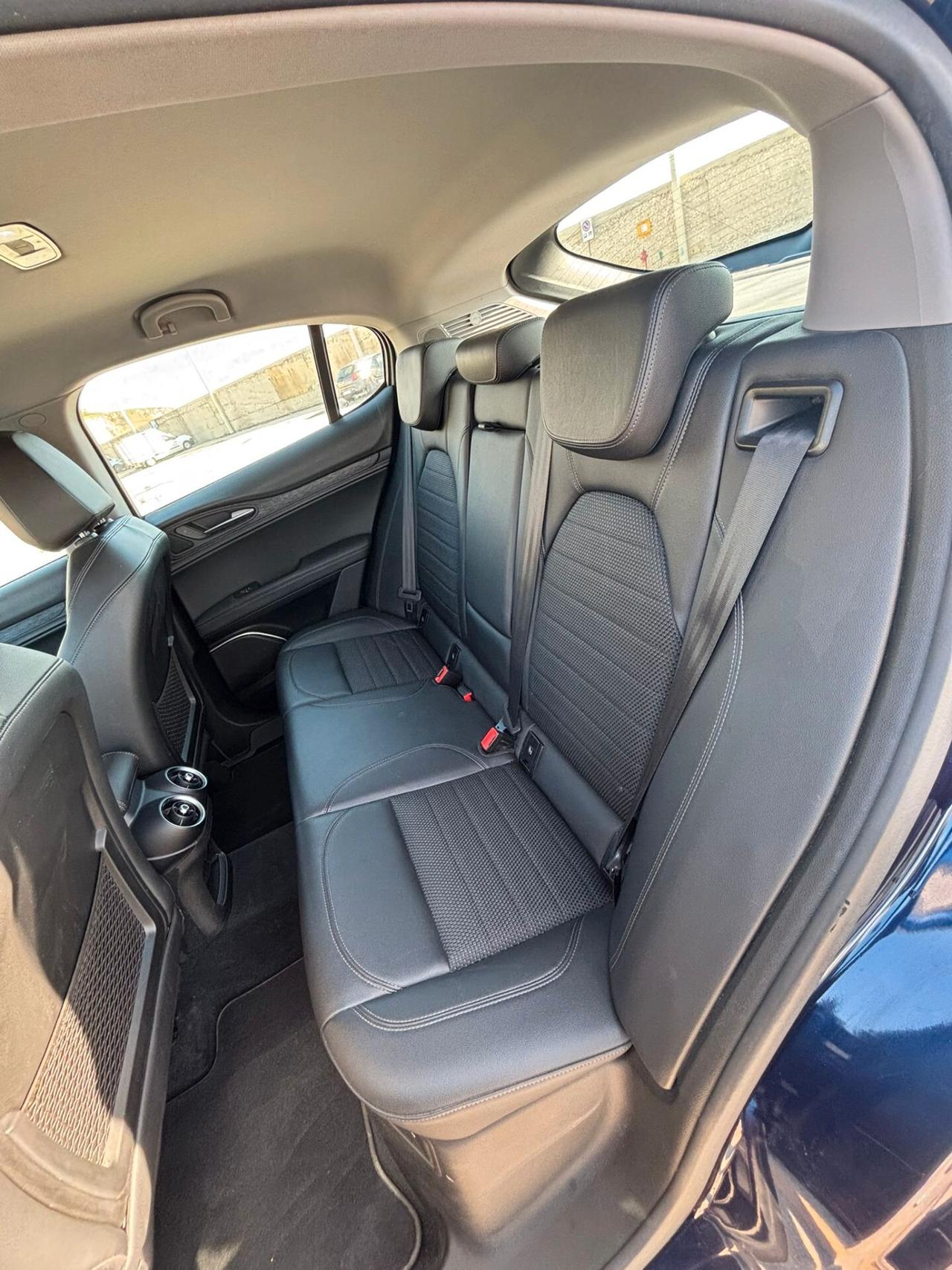 Alfa Romeo Stelvio 2.2 Turbodiesel 190 CV AT8 Q4 Super