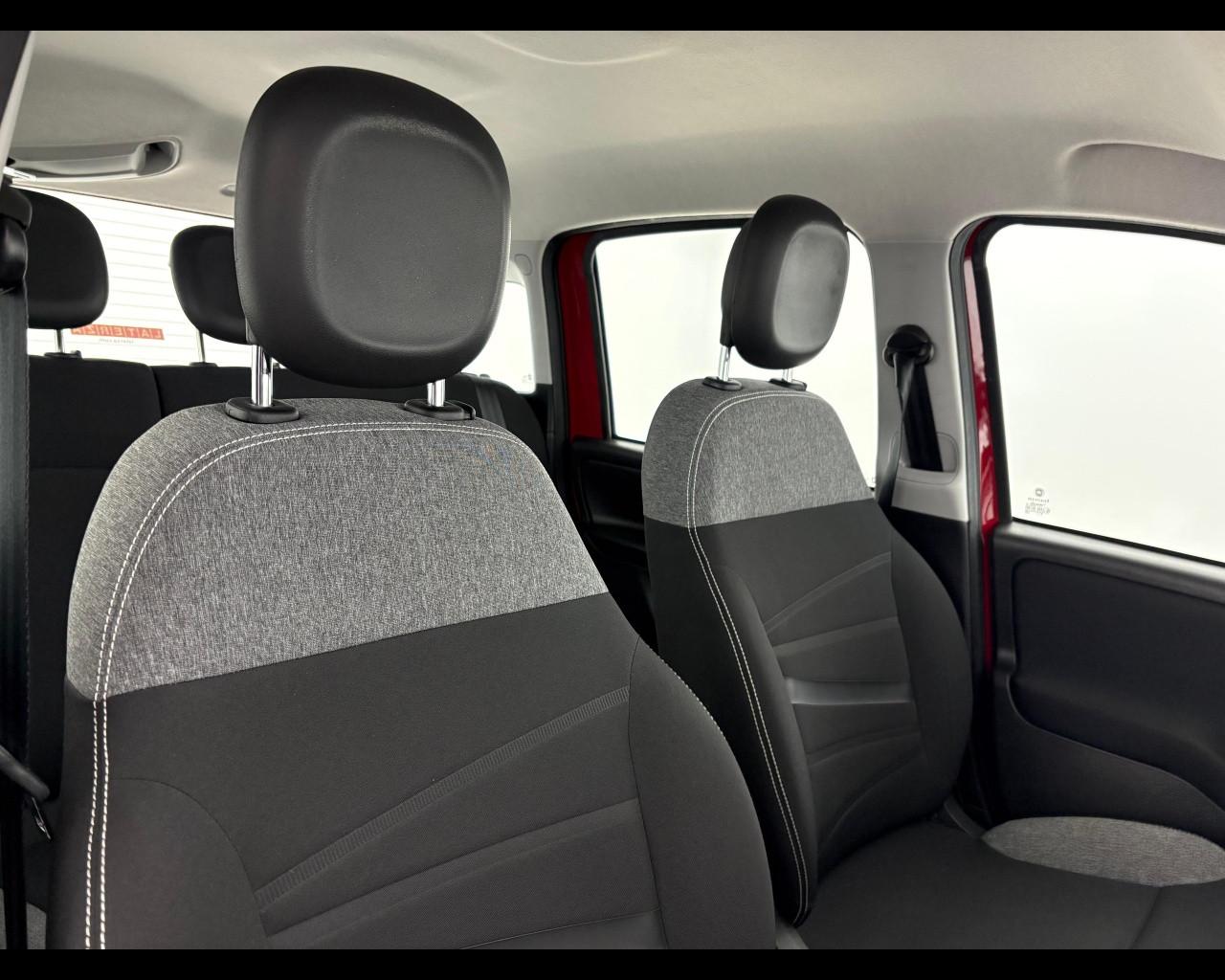 FIAT Panda 1.0 firefly hybrid City Cross s&s 70cv 5p.ti