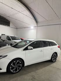Toyota Auris 1.6 D-4D Lounge