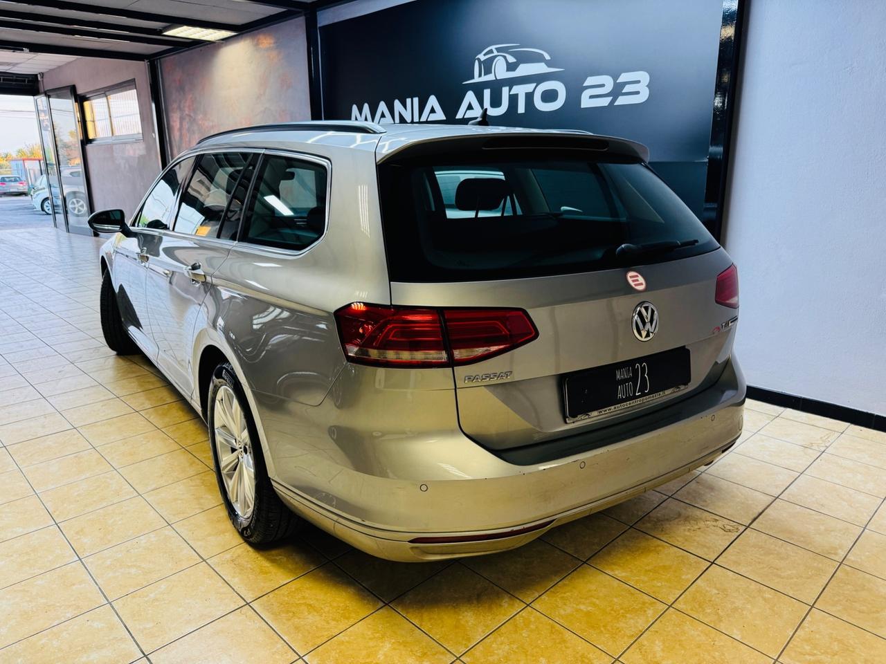 Volkswagen Passat Variant 1.6 TDI DSG*120 CV* BlueMotion*NEOPATENTATI*
