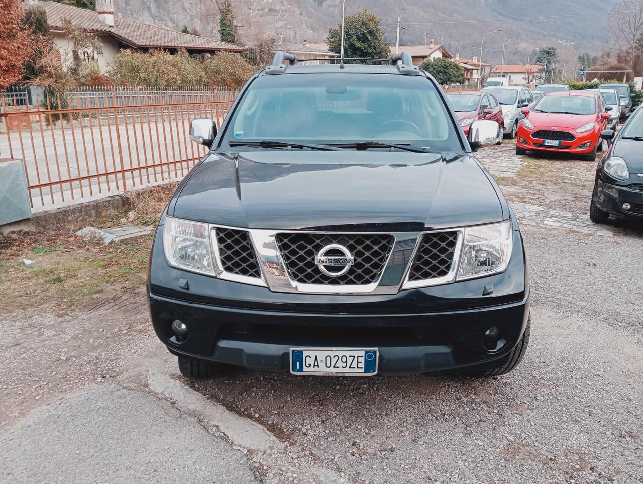 Nissan Navara 2.5 dCi 4 porte Double Cab SE