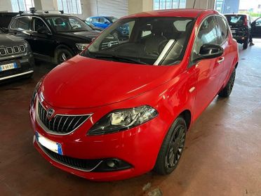 Lancia Ypsilon Ypsilon 1.0 FireFly 5 porte S&S Hybrid Ecochic Silver