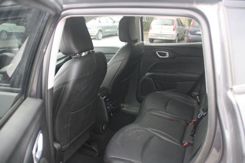 Jeep Compass e-Hybrid 1.5 Turbo MHEV T4 96kW Summit DDCT