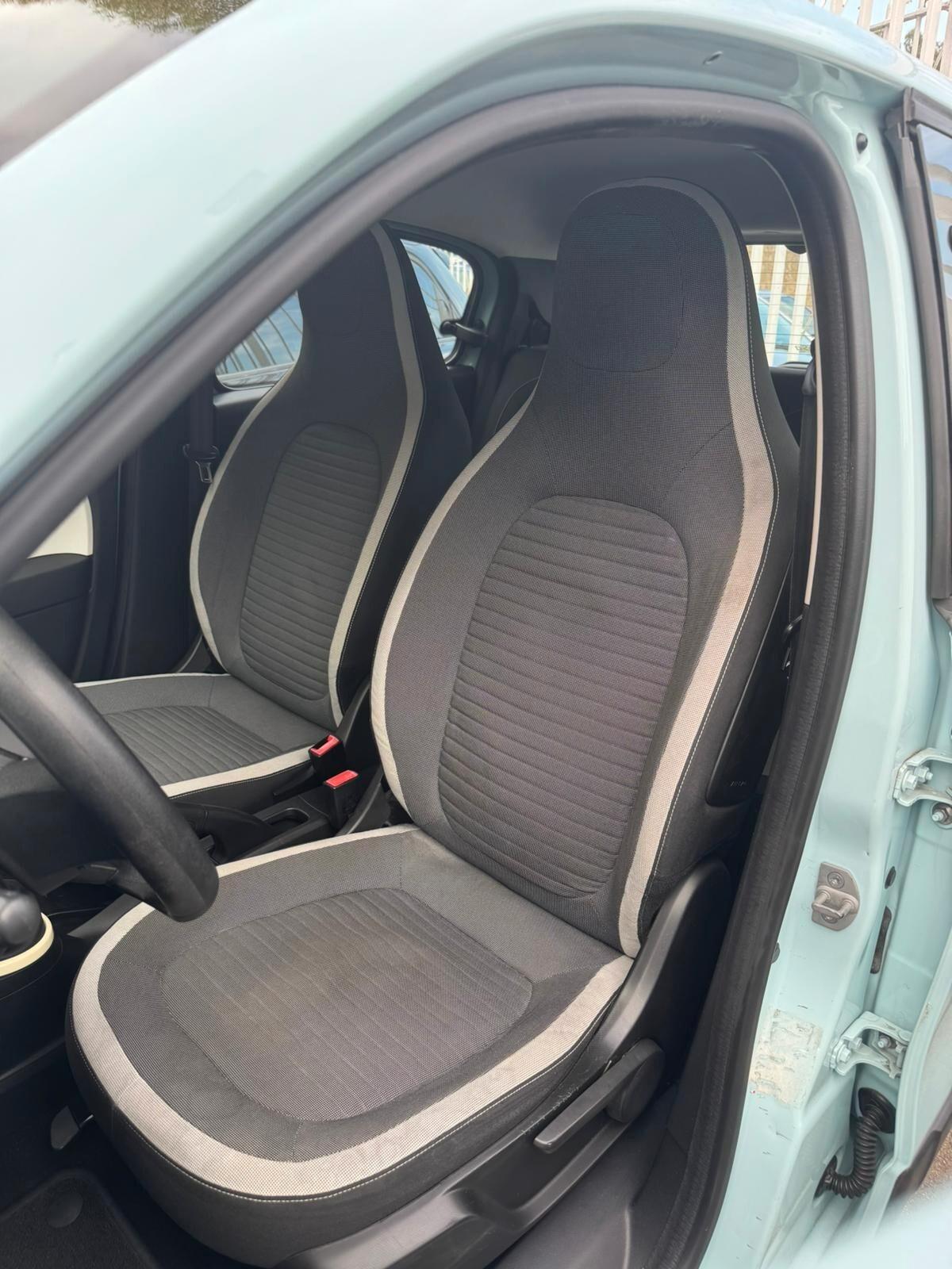 Renault Twingo SCe Lovely