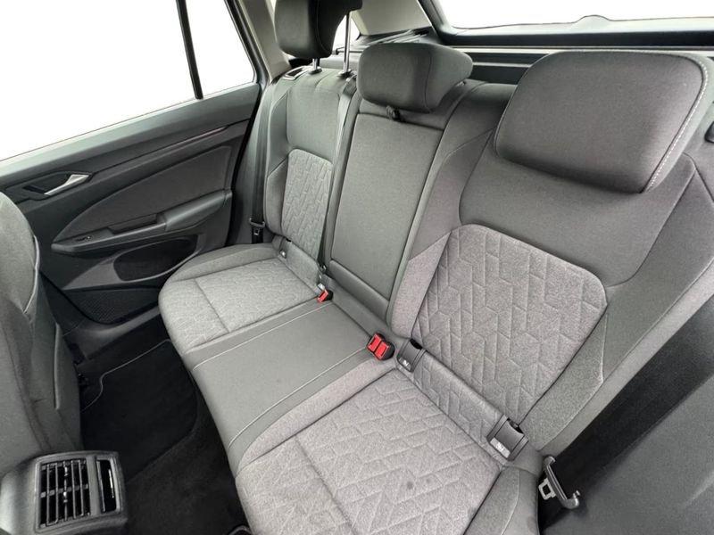 Volkswagen Golf Variant 1.5 eTSI ACT Life DSG CAMERA LED GARANZIA 5 ANNI
